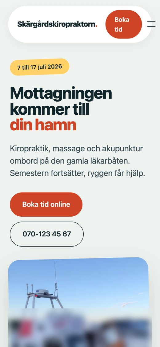 En enkel hemsida för en kiropraktor, i en mobil